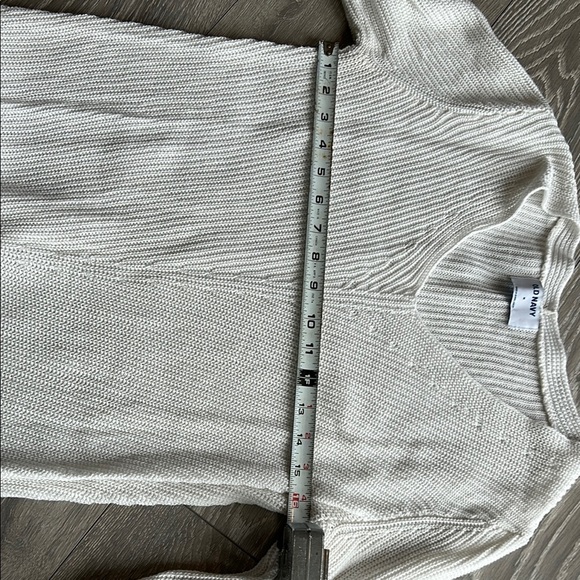 Old Navy Women's White Sweater - Picture 1 of 6